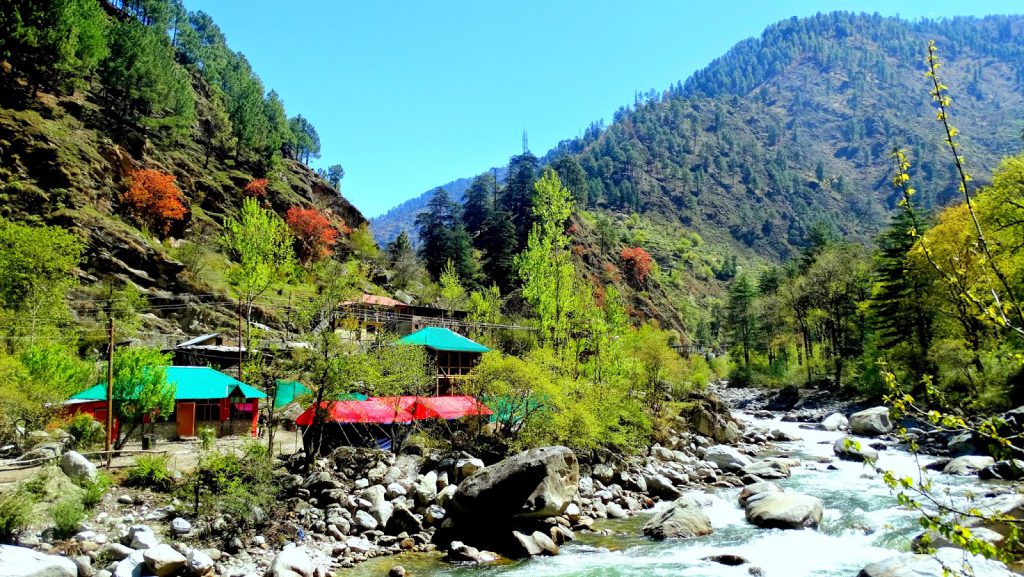 tirthan trekking in Himachal