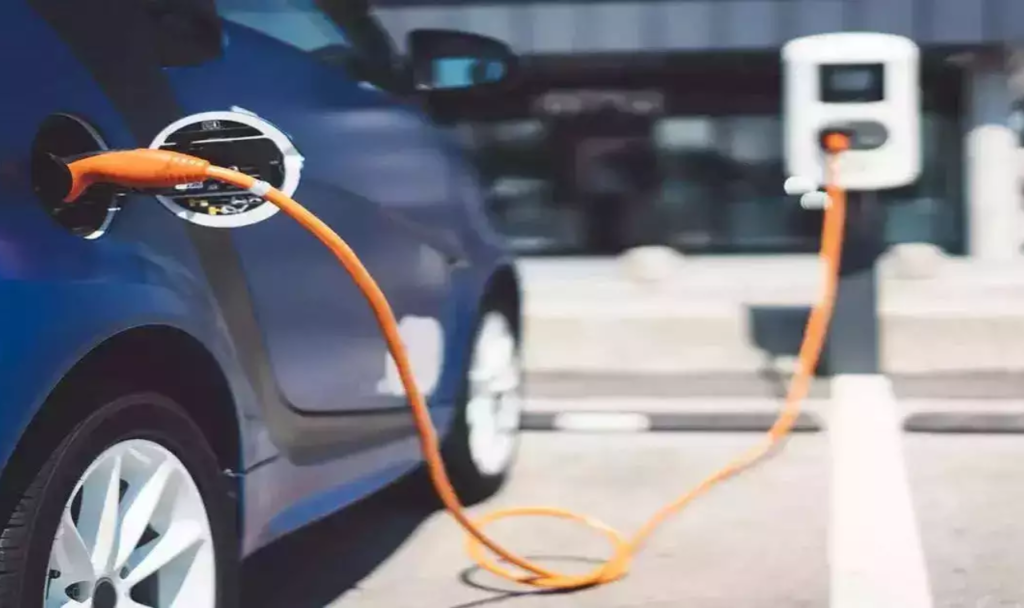 UK Government Introduces New £2,000 Tax on EVs :Who Will Be Affected!