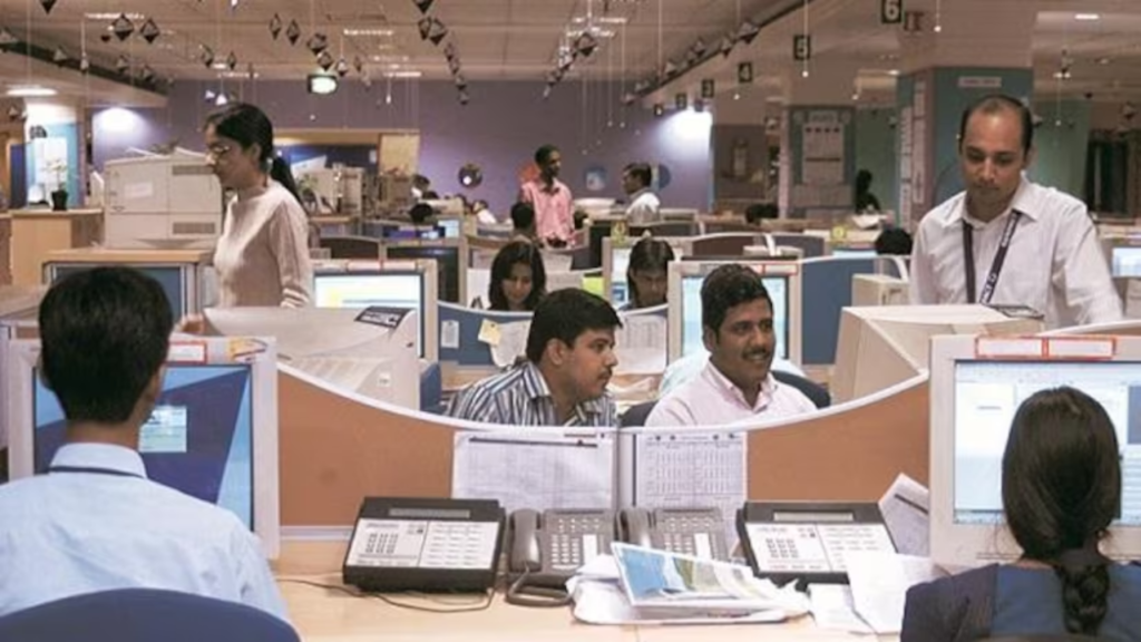 Government Employees Retirement Age Increase